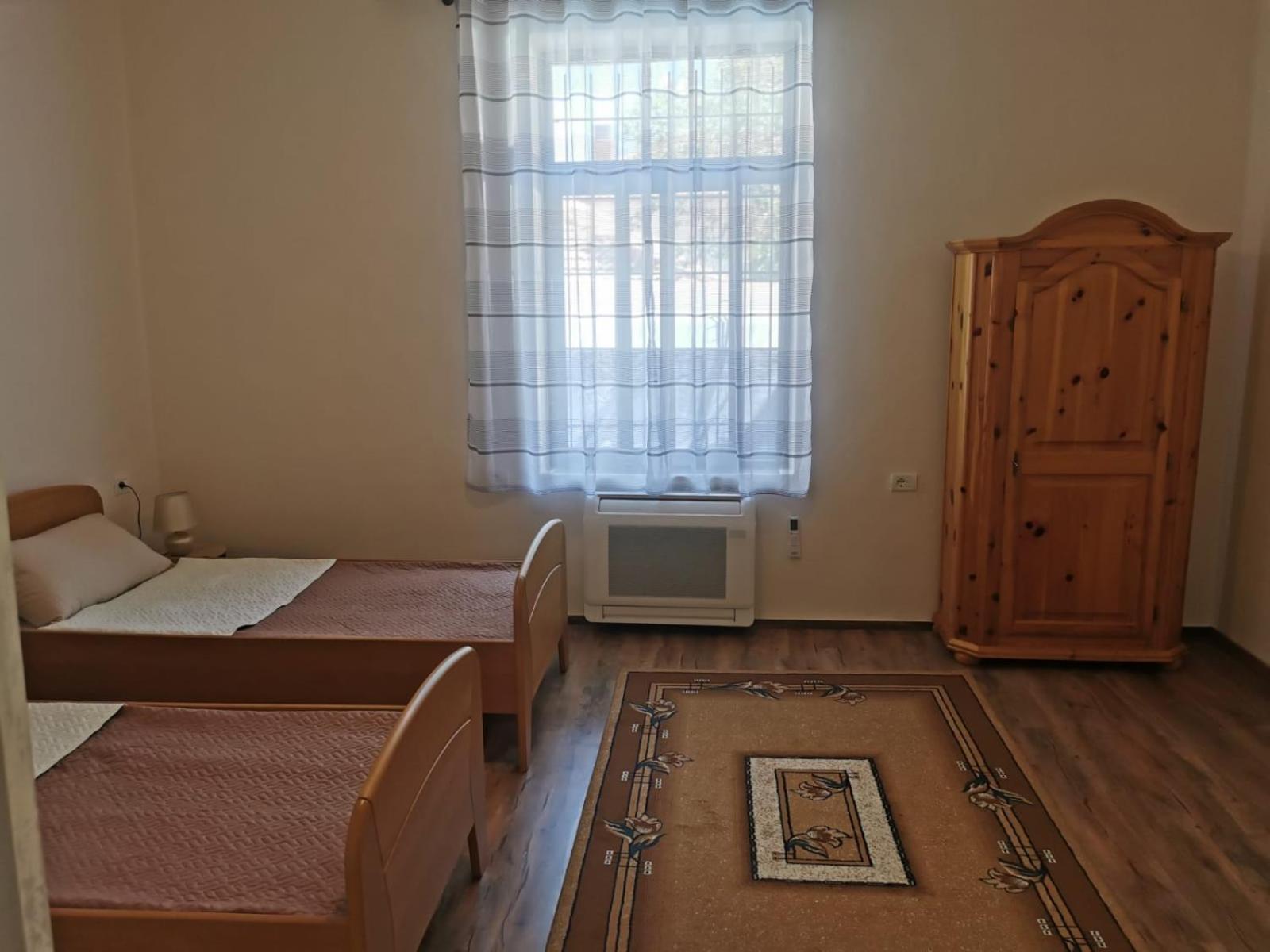 Gm Tirana Hostel Экстерьер фото