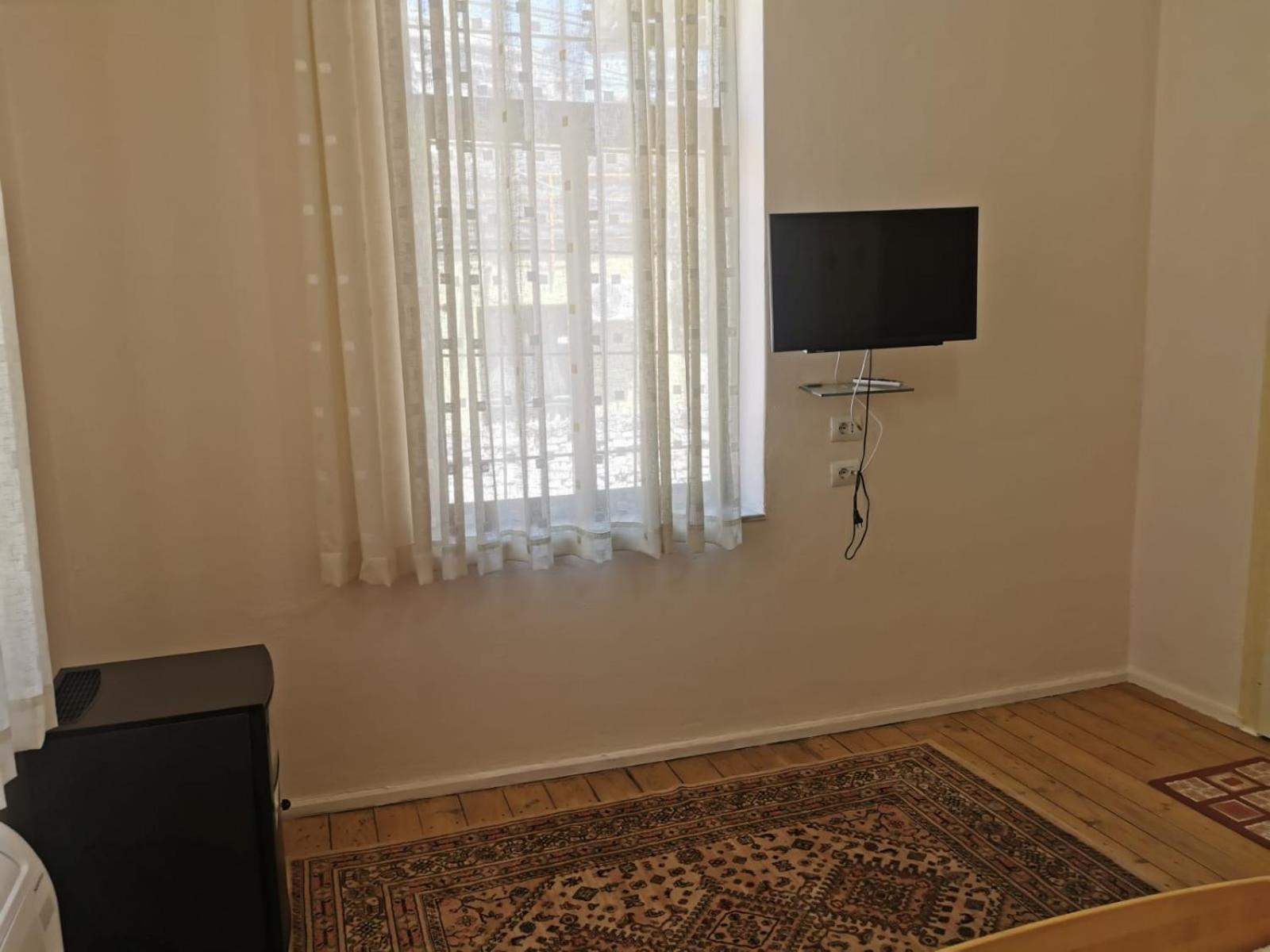 Gm Tirana Hostel Экстерьер фото