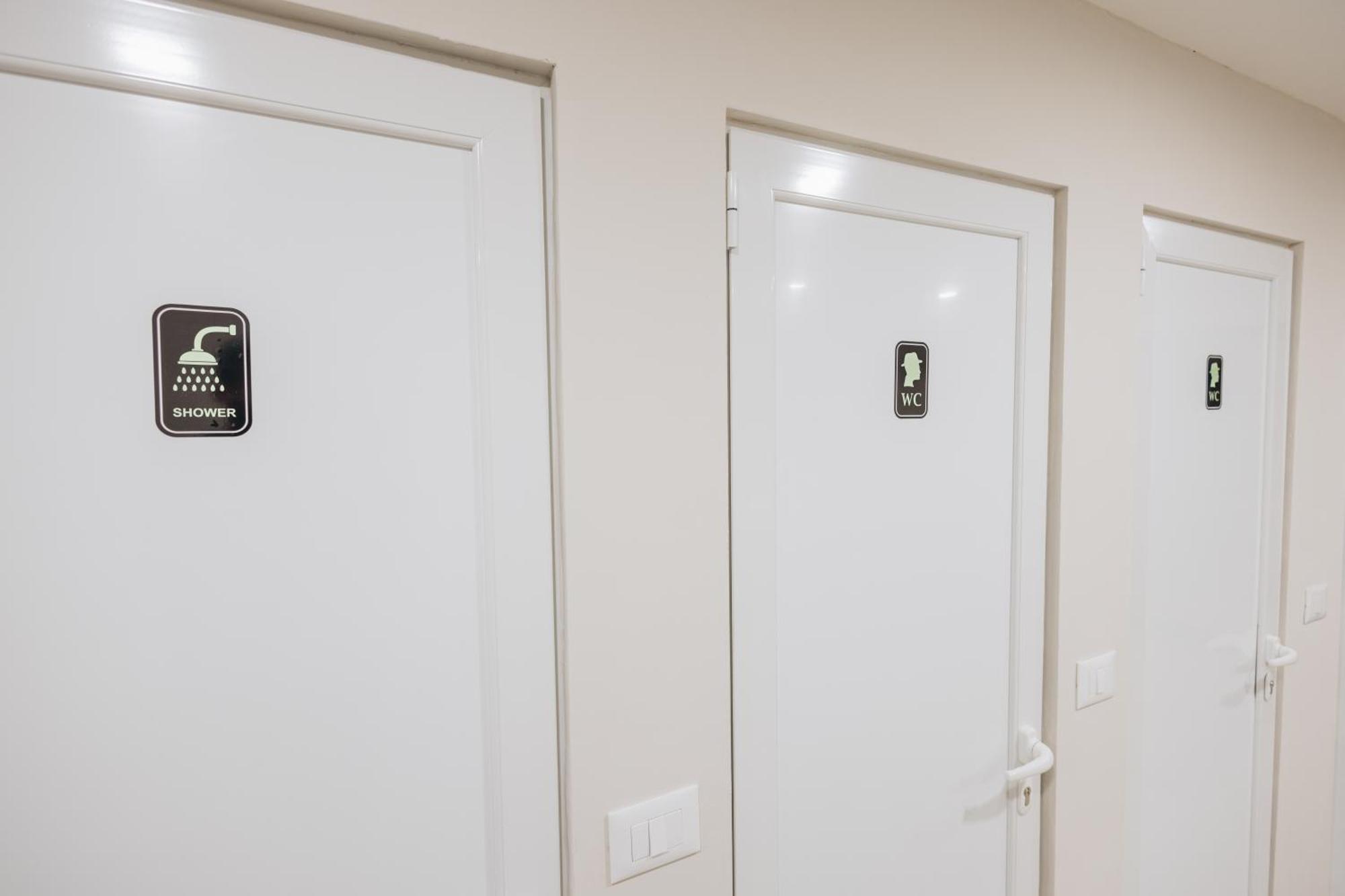 Gm Tirana Hostel Экстерьер фото