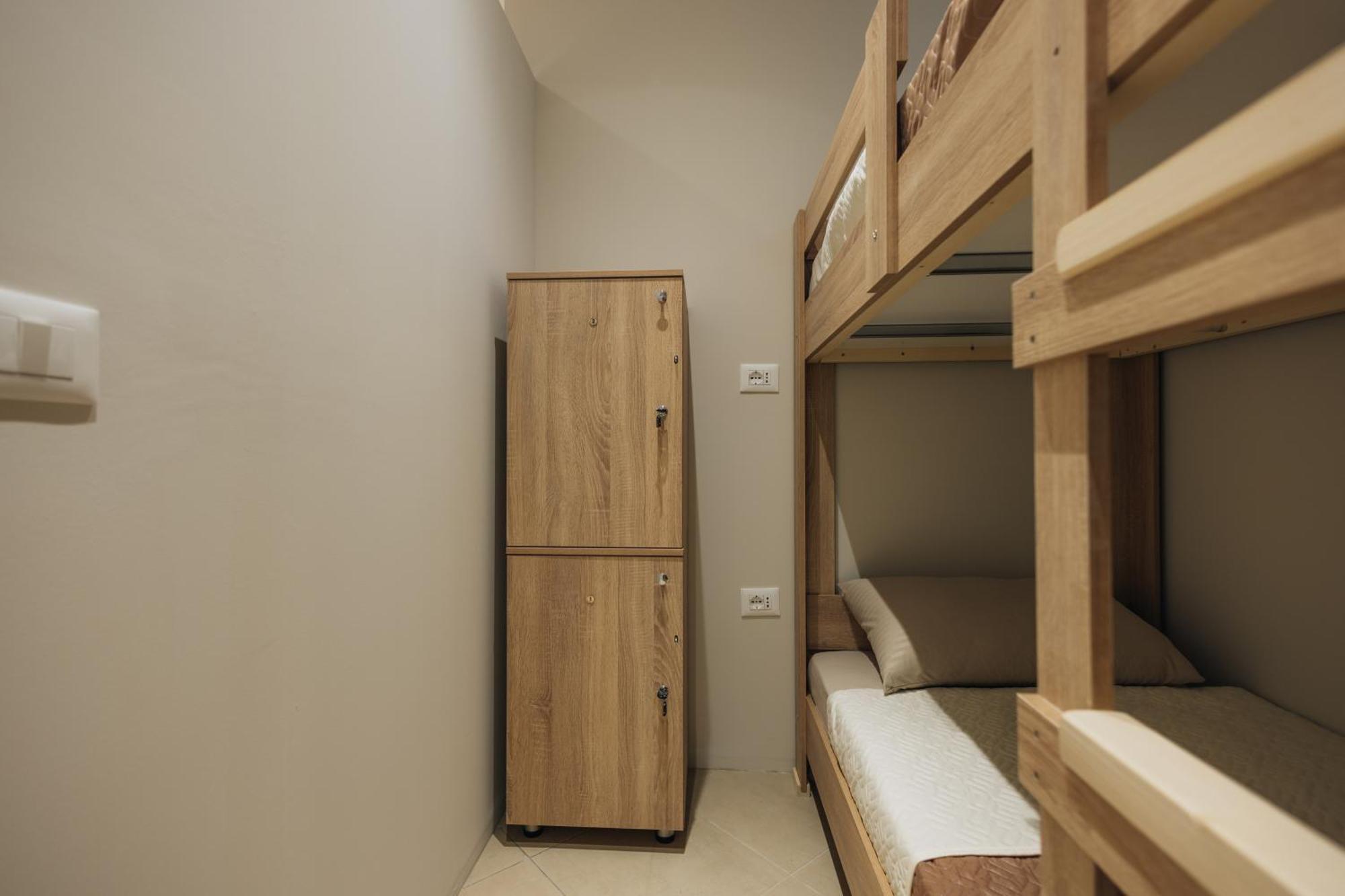 Gm Tirana Hostel Экстерьер фото