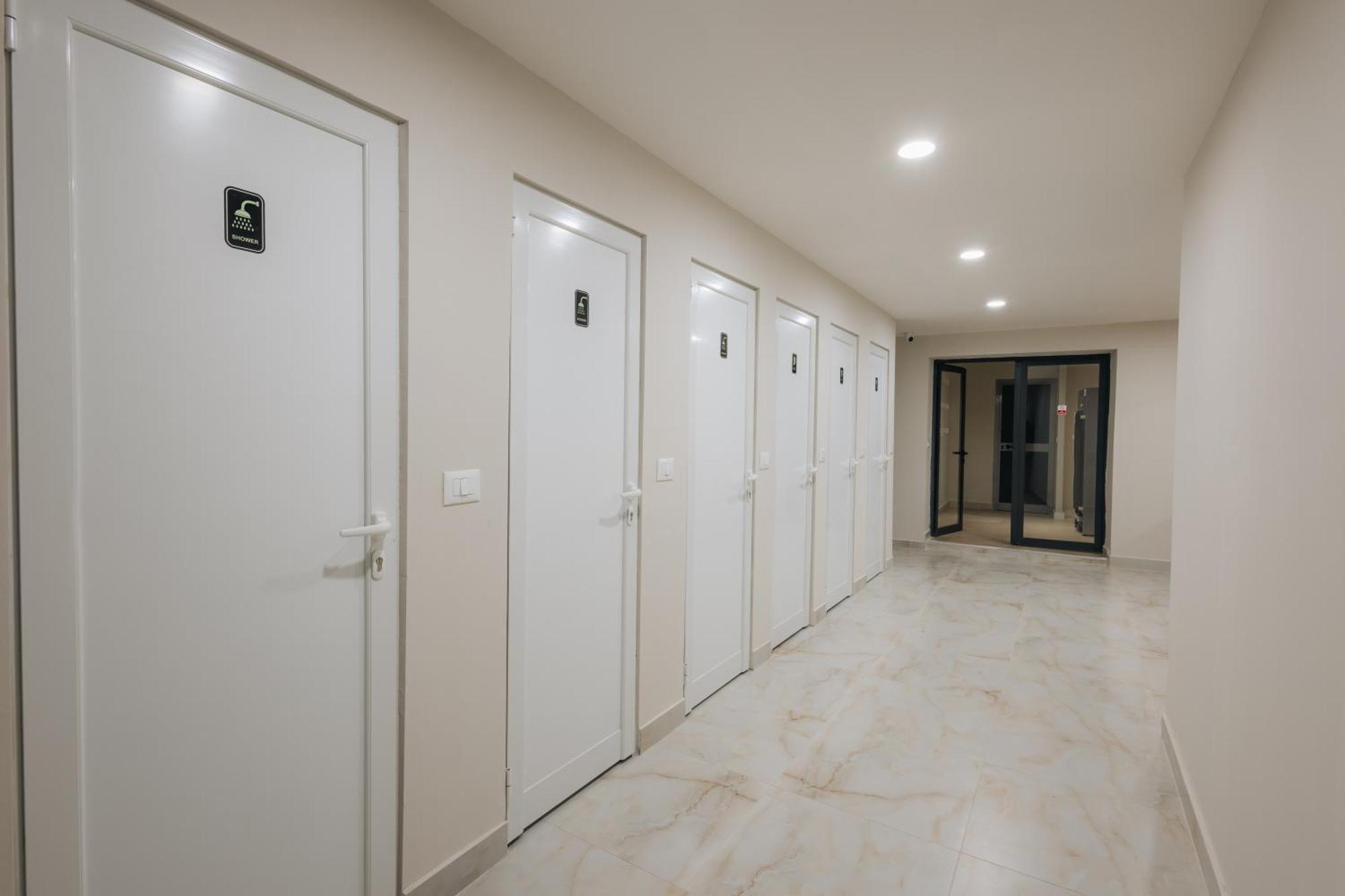 Gm Tirana Hostel Экстерьер фото